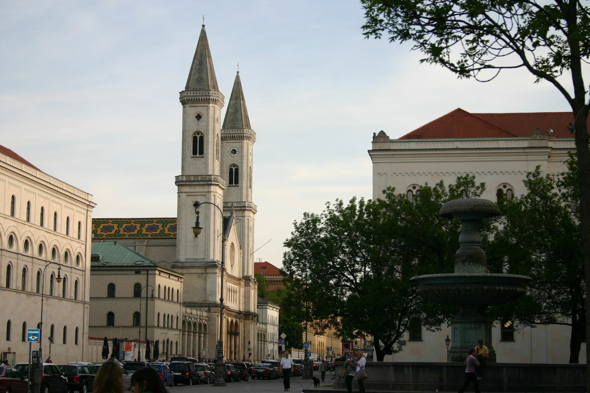 Hotel Hauser An Der Universitaet มิวนิก ภายนอก รูปภาพ